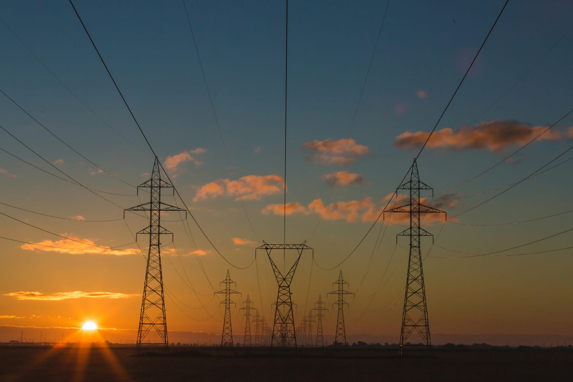 584 billion euros to be invested in electricity networks by 2030