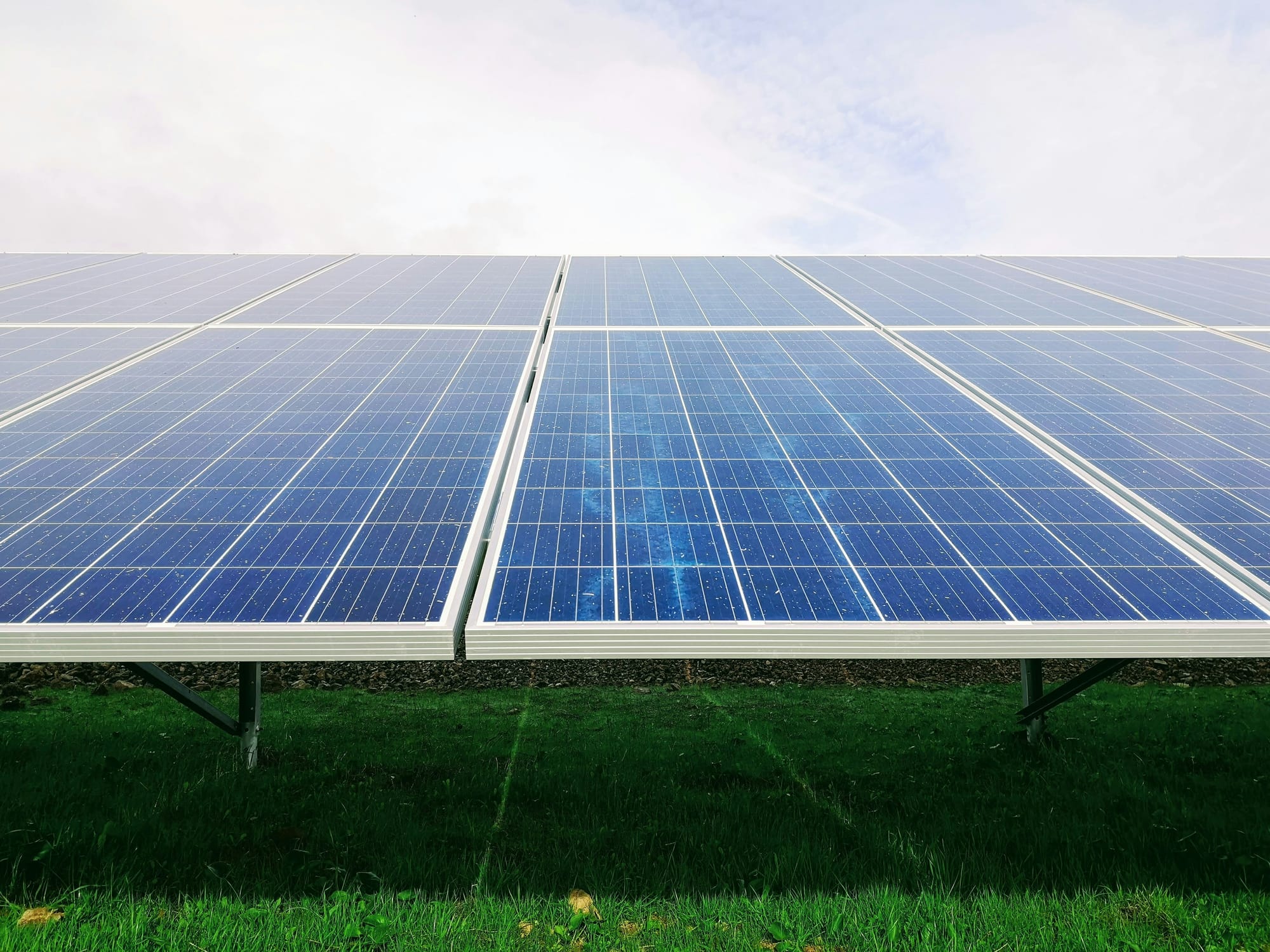 Growth in installations of photovoltaic solar panels slows down